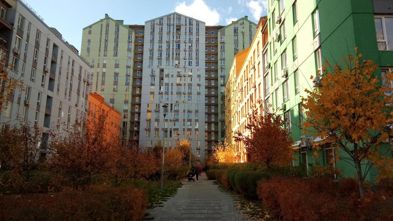 Positive Smile Studio Apartment In The Colorful Comfort Town Residental Complex. Kt-06. キエフ エクステリア 写真